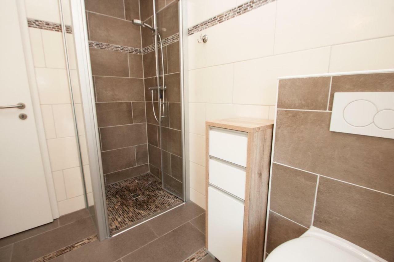 50224... Apartamento Carolinensiel Exterior foto